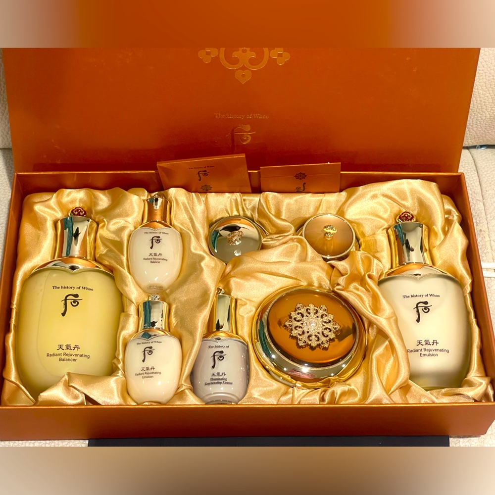 The history of whoo cheongidan radiance 3 pieces special set, Expired 2027